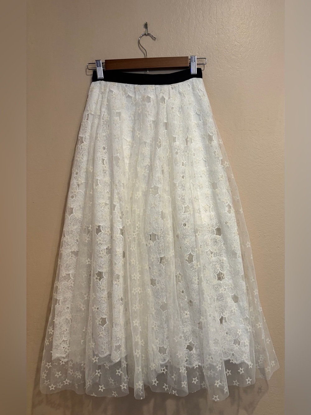 Cariedo Studio Cream Lace A-Line Maxi Skirt w/ Star Tulle & Black Waistband, S